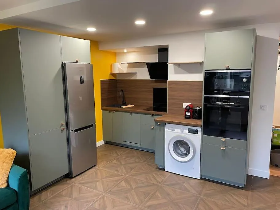 Bel Appartement Paisible - 4 Chambres - 2 Salles De Bain - Paris Et Orly A 20 Minutes Massy  0*, Massy (Essonne) France