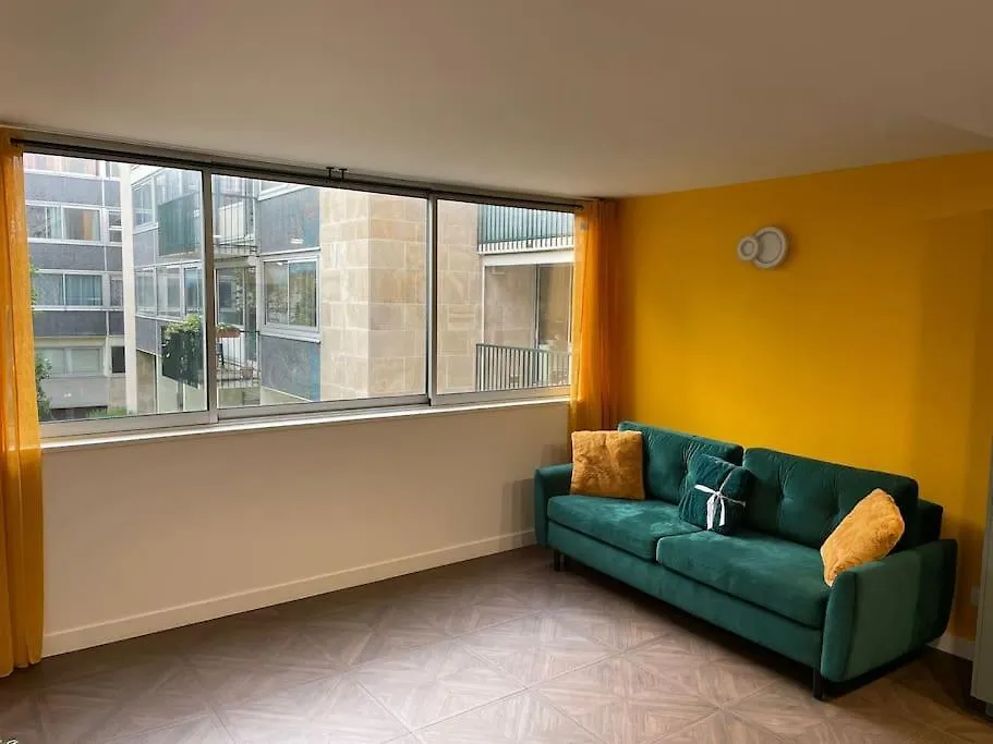 Bel Appartement Paisible - 4 Chambres - 2 Salles De Bain - Paris Et Orly A 20 Minutes Massy  0*, Massy (Essonne)